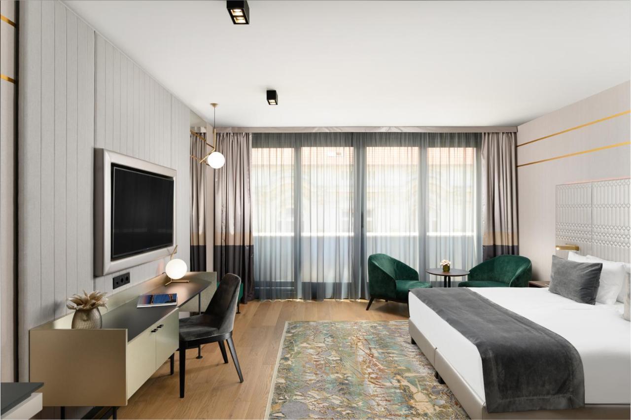 Emerald Downtown Luxury Suites By Continental Group Boedapest Buitenkant foto
