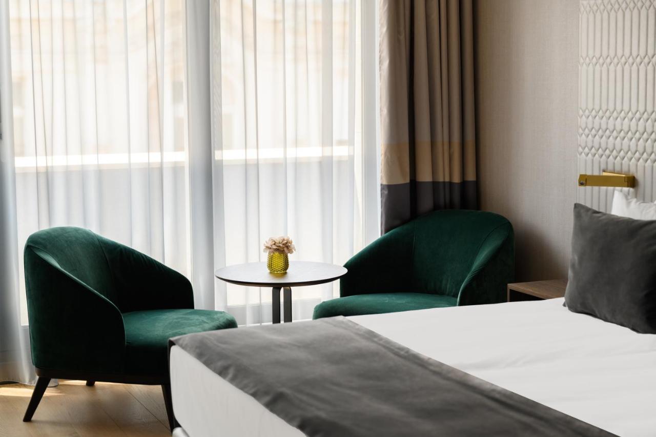 Emerald Downtown Luxury Suites By Continental Group Boedapest Buitenkant foto