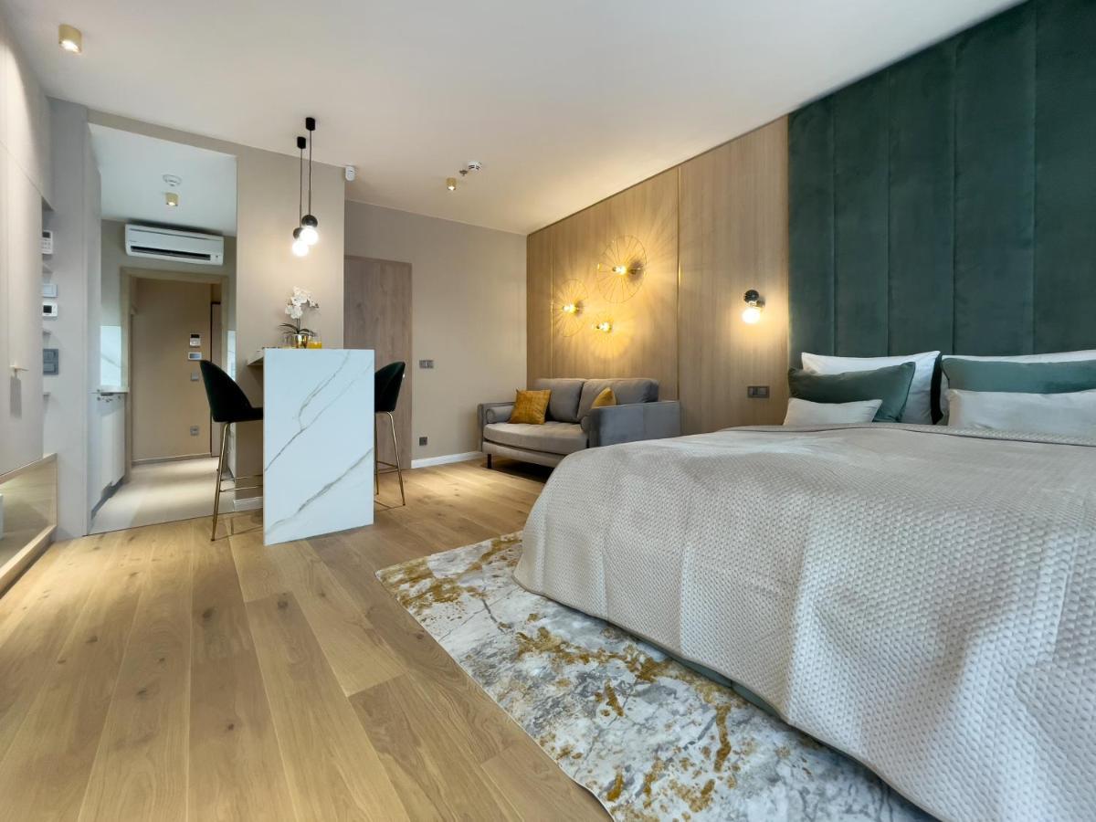 Emerald Downtown Luxury Suites By Continental Group Boedapest Buitenkant foto