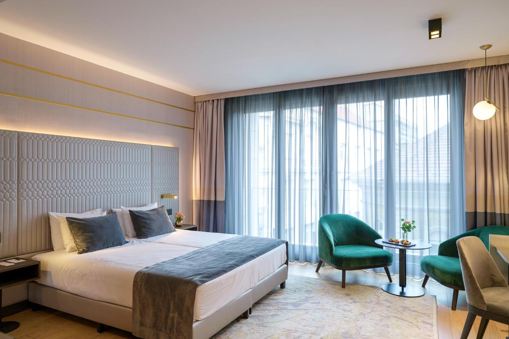 Emerald Downtown Luxury Suites By Continental Group Boedapest Buitenkant foto